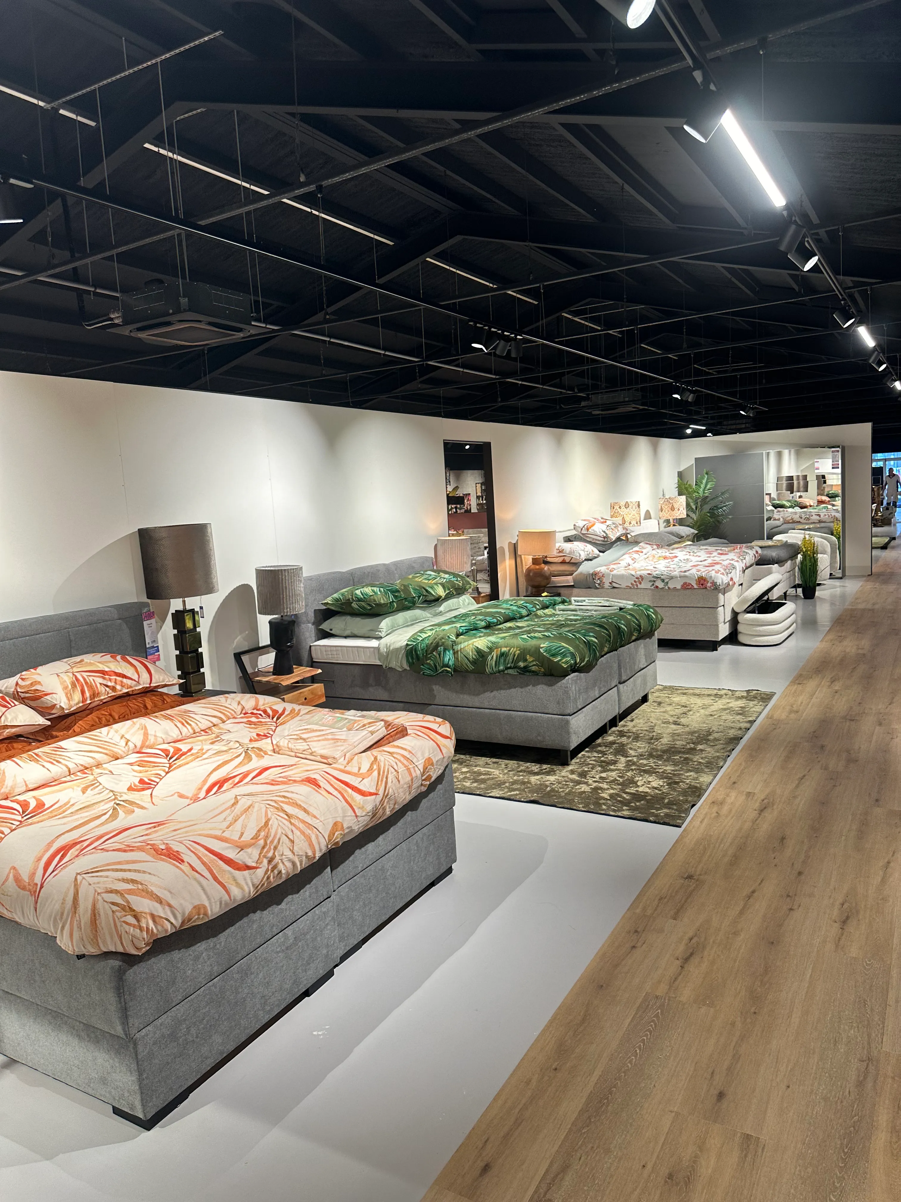 Bedrijfspand Renovatie \x26 Installatie